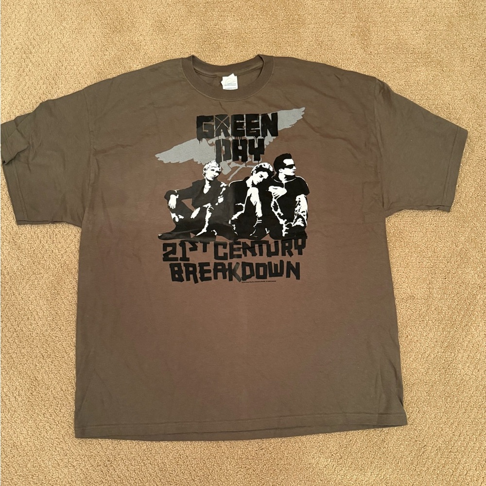 Never worn. Green Day men’s t-shirt. Size 2XL